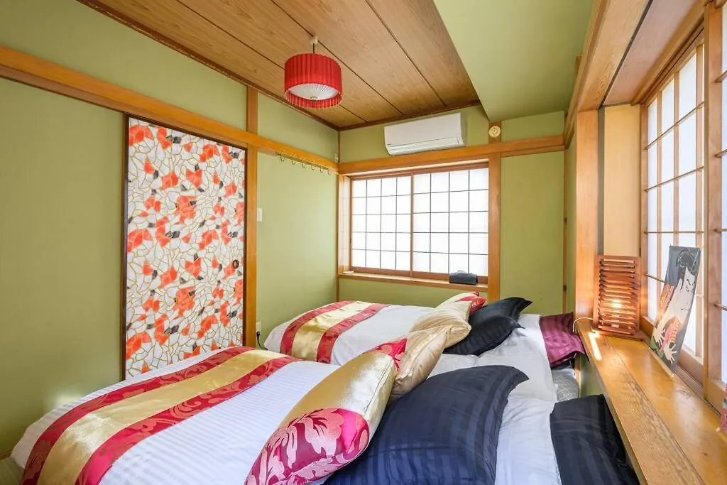 Premier Suite Nishiazabu Roppongi Front Tokyo Apartment